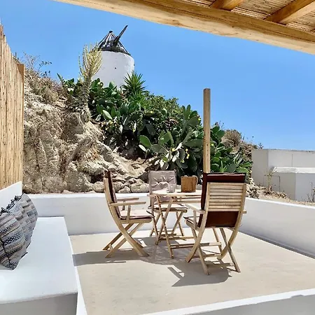 Willa Mykonos House Serene